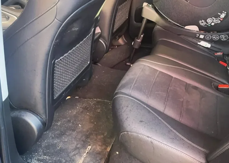 Interior din piele curățat complet la DeluxeCar